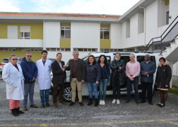 Câmara da Marinha Grande entrega viatura eléctrica destinada a visitas domiciliárias