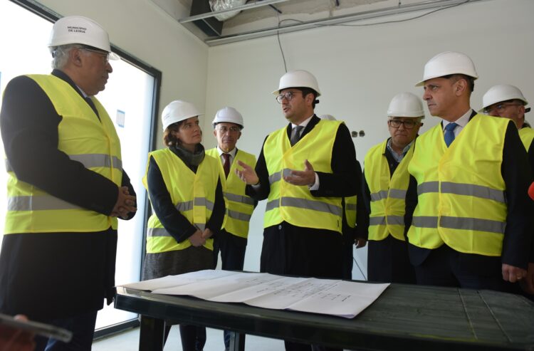 Visita de Costa às obras de centros de saúde em Leiria foi uma “afronta” aos empresários, diz PSD