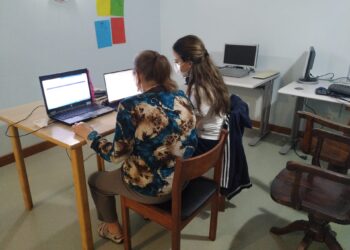 Estudantes do Politécnico ajudam pessoas com limitações na área digital