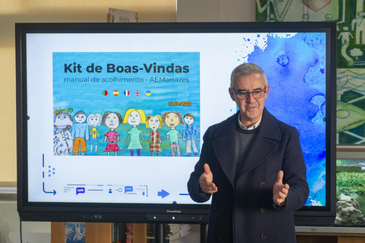 Kit em quatro línguas dá as boas-vindas a imigrantes nos Marrazes