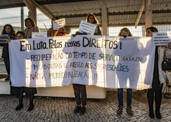 Greve de professores volta a deixar centenas de alunos sem aulas na região
