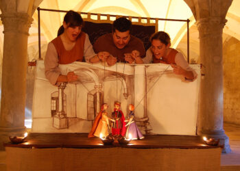 Companhia de Alcobaça inicia publicação de guiões para teatro de marionetas