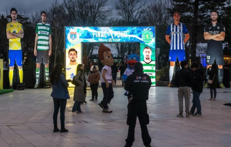 Sporting e FC Porto discutem hoje título de campeão de Inverno