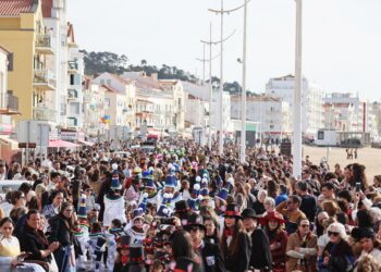 Vários desfiles de Carnaval saem hoje à rua na região