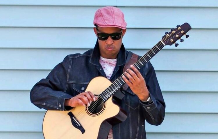 Guitarrista Raul Midón tem concerto agendado na Marinha Grande