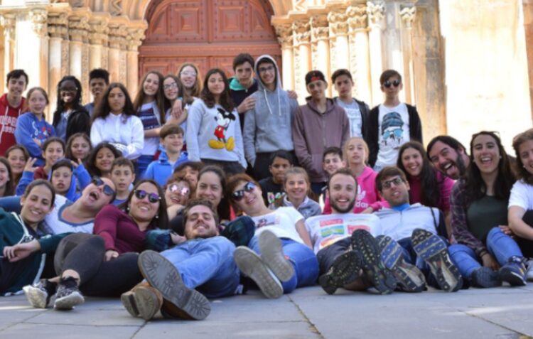 Cáritas junta jovens em arraial no Mercado de Sant’Ana