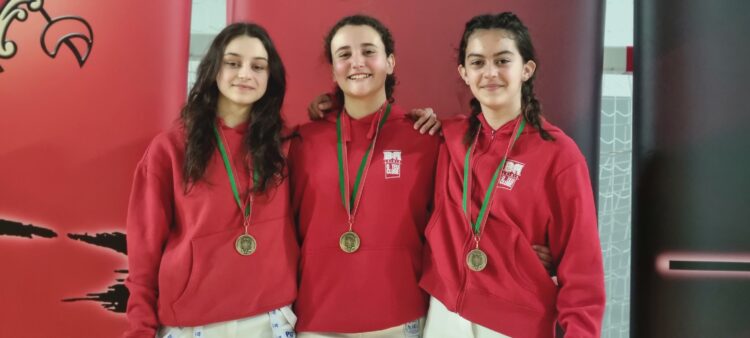 Cadetes femininos e masculinos do Bairro dos Anjos conquistam bronze