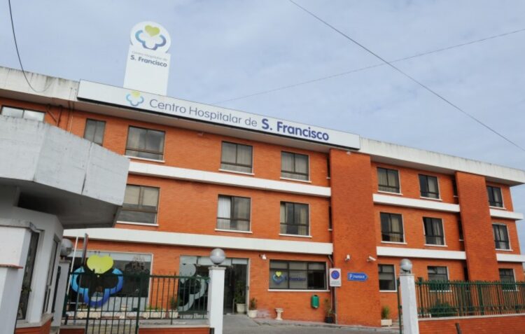 Hospital São Francisco disponibiliza atendimento permanente até às 22 horas