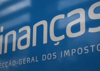 Trabalhadores das Finanças manifestam-se em Alcobaça contra a desvalorização profissional