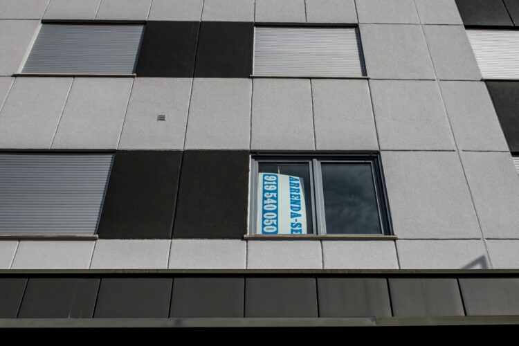Apoio automático à renda abrange 150 mil contratos
