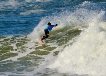 Matias Canhoto alcança pódio na primeira etapa da Liga Meo Surf