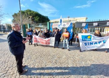 Professores em greve exigem “respostas concretas” do Ministério da Educação