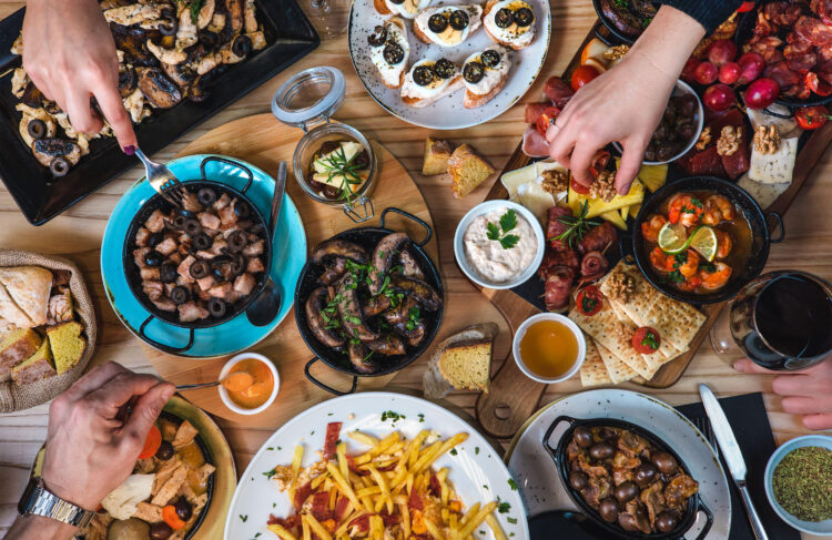Novos espaços de restauração aliam gastronomia e eventos culturais