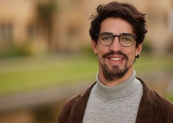 Jovem de Leiria ganha prémio para melhor tese europeia em política