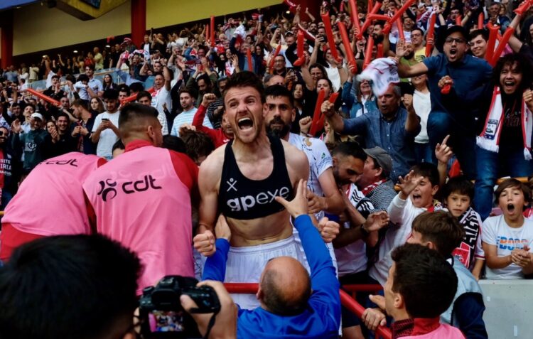 Leandro coloca União de Leiria na 2.ª Liga