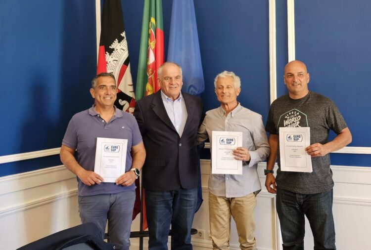 Peniche vai receber Campeonato da Europa de Stand Up Paddle