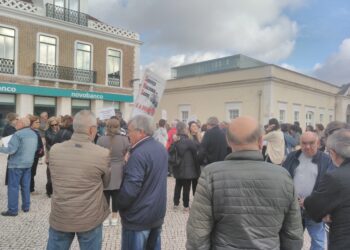 População mobilizou-se, esta tarde, pelo pleno funcionamento dos serviços de saúde pública da Marinha Grande