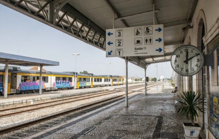 PCP alerta para derrapagem na conclusão da modernização da Linha do Oeste
