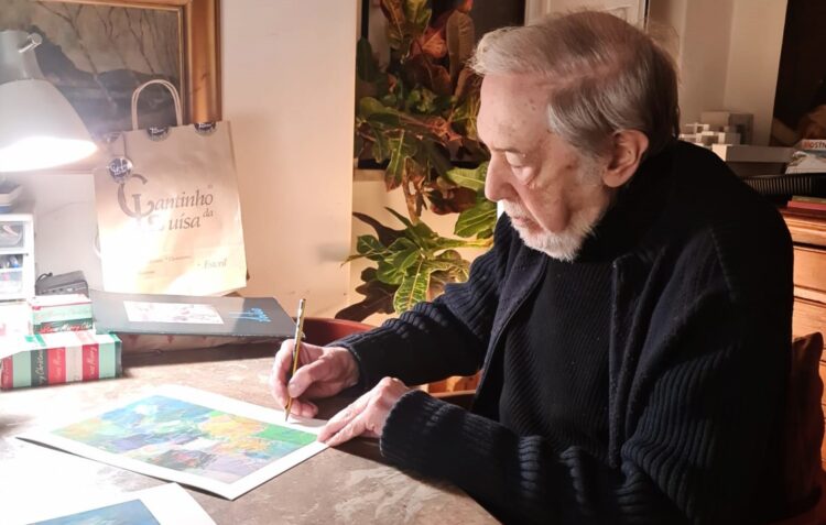 José Luís Tinoco. Perseguição dos Dias é o primeiro livro de poesia, aos 90 anos