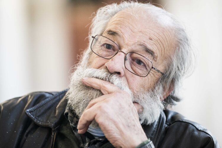 Roteiro de arte pública para conhecer obra de José Aurélio, hoje, em Alcobaça