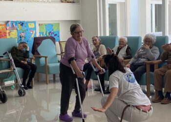 Aulas de capoeira melhoram bem-estar de utentes no lar Eira da Torre