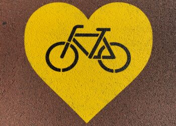 Pedalar Solidário ajuda Conferência de S. Vicente Paulo, na Marinha Grande