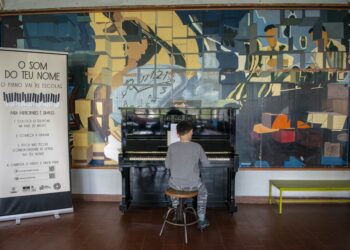 O Som do Teu Nome. O piano que uma antiga juíza ofereceu vai ouvir-se em cinco escolas