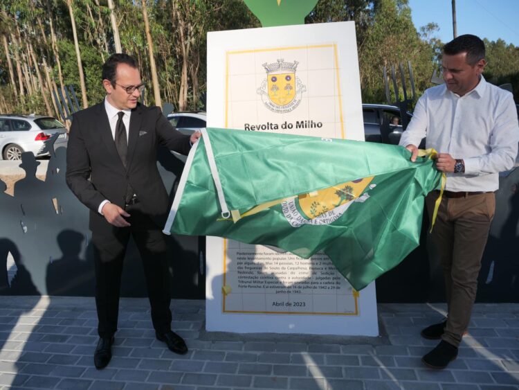 Inaugurado monumento que evoca Revolta do Milho no Souto da Carpalhosa