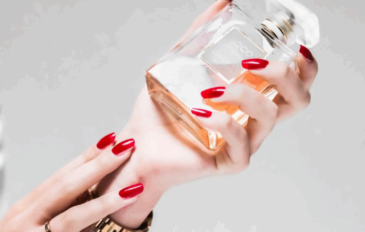 Perfumes e Emoções: o que está por detrás desta relação?
