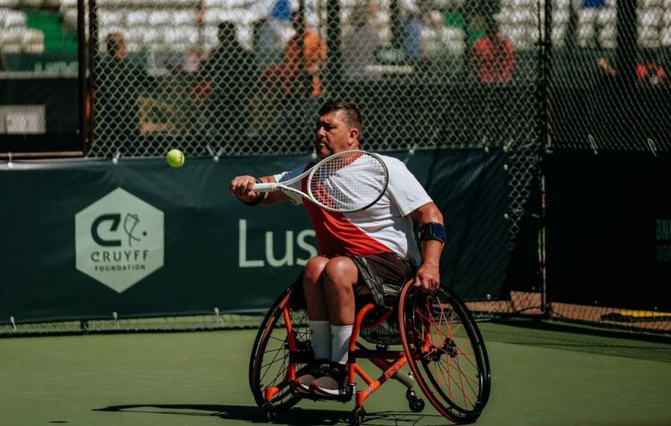 Ténis deu nova vida a pombalense Carlos Leitão após queda que o deixou paraplégico