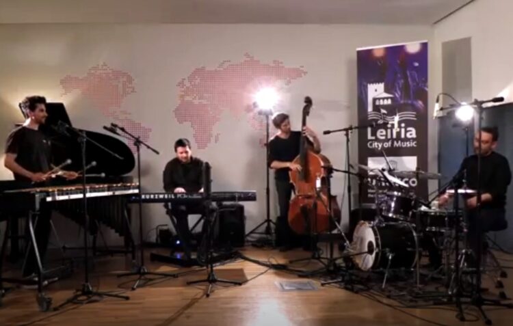 Músicos de Leiria numa jam session da Unesco para o Dia do Jazz