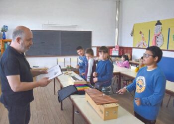 Orff. Uma nova orquestra a nascer nas salas de aula de Carvide e Serra do Porto de Urso