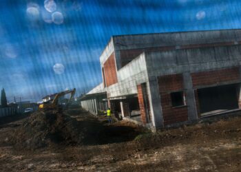 Mais seis meses e 200 mil euros para obra de centro escolar de Marrazes