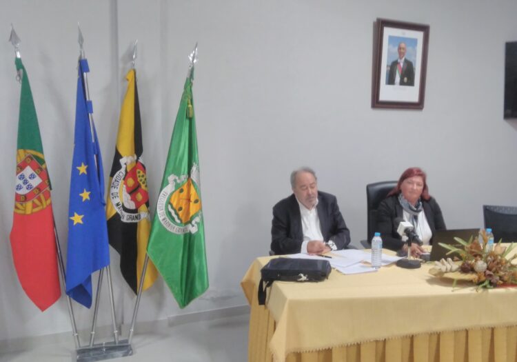 Autarca admite erro, mas não deixa Junta da Marinha Grande
