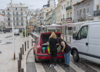 Nazaré cria mais de 500 estacionamentos gratuitos