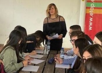 Professora da ETAP é uma das dez finalistas Global Teacher Prize Portugal