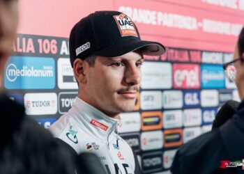 João Almeida em terceiro lugar na primeira etapa da Volta a Itália