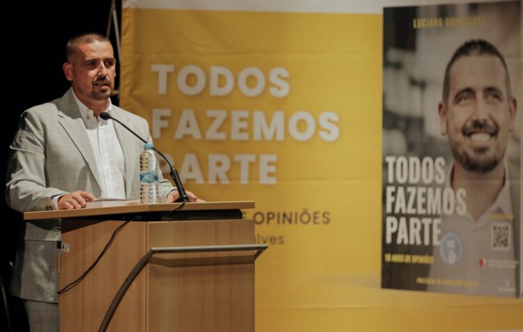 Luciano Gonçalves reúne em livro mais de 260 artigos sobre a arbitragem