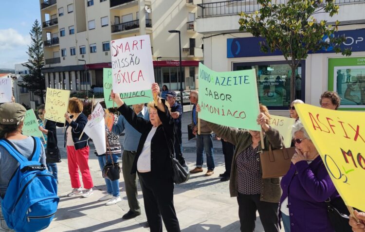 Moradores de Ansião manifestaram-se exigindo solução contra “ar irrespirável”