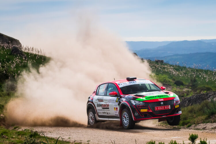 Vodafone Rally de Portugal vai hoje para a estrada
