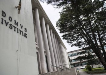 Farmacêutica suspeita de burla falha julgamento em Leiria