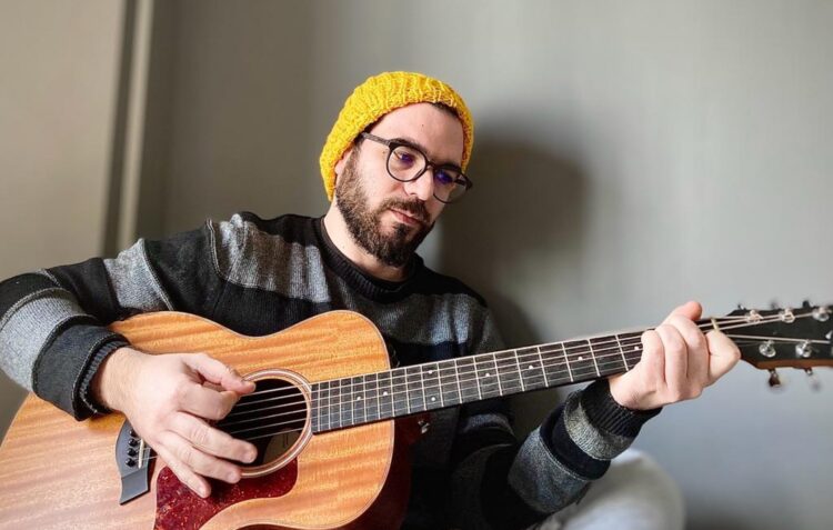 Us The Bear. No primeiro álbum de Bruno Julião, ouve-se um diário habitado por amigos e família