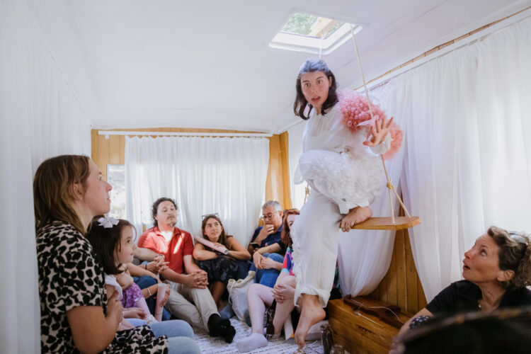 Ourém recebe Penélope, a rulote que é o teatro mais pequeno do mundo