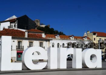 Presidente da Câmara de Leiria considera violência à porta de discoteca “inaceitável”