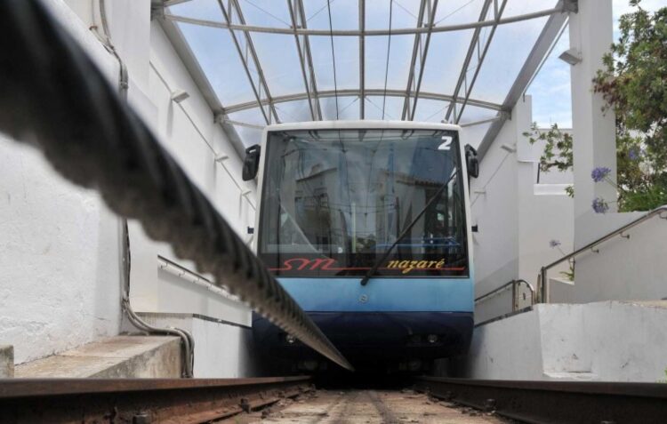 Ascensor da Nazaré vai retomar funcionamento durante o Verão