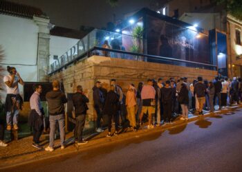 Mandarim vai ter polícia à porta e consumo mínimo para garantir segurança aos clientes