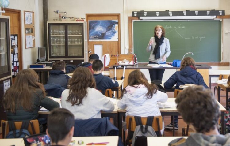 Maceira volta a destacar-se nos ranking das escolas da região