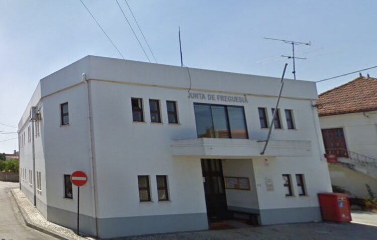 Câmara de Pombal apoia Meirinhas com 100 mil euros após furto em estaleiro