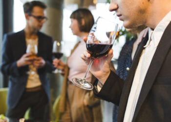 Networking ou como criar conexões improváveis nos negócios
