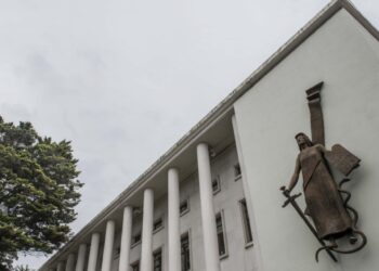 Gestores acusados de insolvência dolosa julgados em Leiria